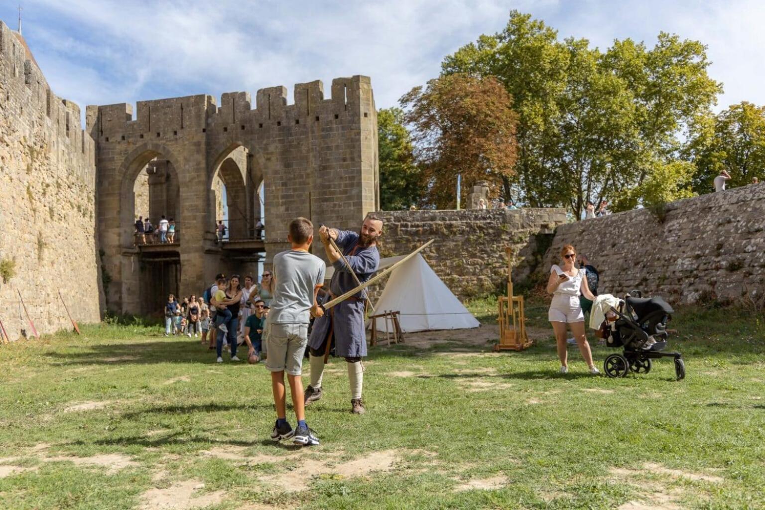 Tout Confort ! Centre-Ville, Climatisation, Parking, Wifi, Calme, Tv Carcassonne Eksteriør bilde